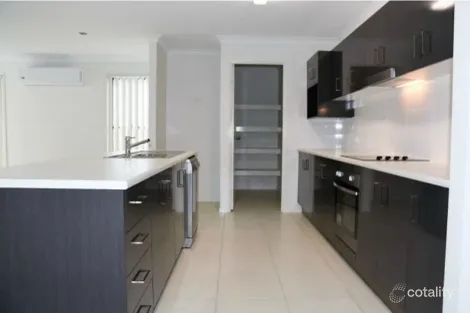 Property photo of 40 Calm Crescent Springfield Lakes QLD 4300