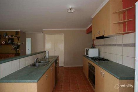 Property photo of 38 Harvest Way Werribee VIC 3030