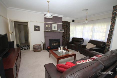 Property photo of 14 Olden Crescent Yass NSW 2582