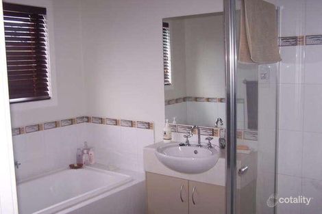 Property photo of 5 Adrian Circuit Wallan VIC 3756