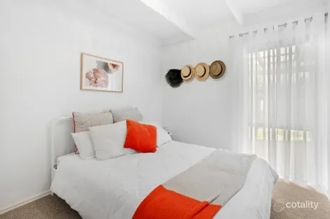 Property photo of 1 Jacqlyn Avenue Rye VIC 3941