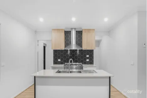 Property photo of 4 Yucca Road Kalkallo VIC 3064