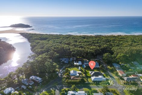 24 Beach St, Lake Tabourie, NSW 2539