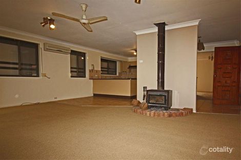 Property photo of 28 Sapphire Place Eagle Vale NSW 2558