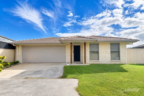 Property photo of 8 Eel Place Bongaree QLD 4507