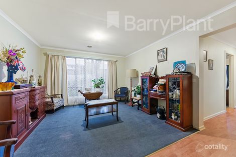 Property photo of 10 Honeyeater Way Pakenham VIC 3810