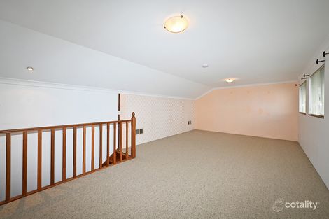 Property photo of 11 Dartmouth Circle Quinns Rocks WA 6030