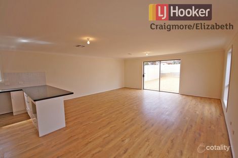 Property photo of 16 McKenzie Road Elizabeth Downs SA 5113