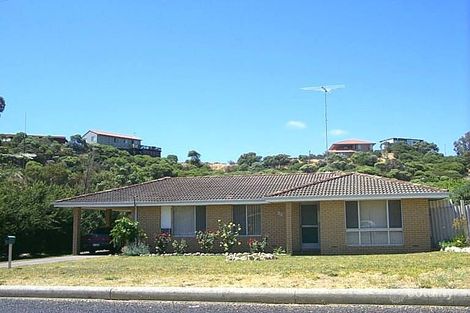 9 Murray Cres, Halls Head, WA 6210