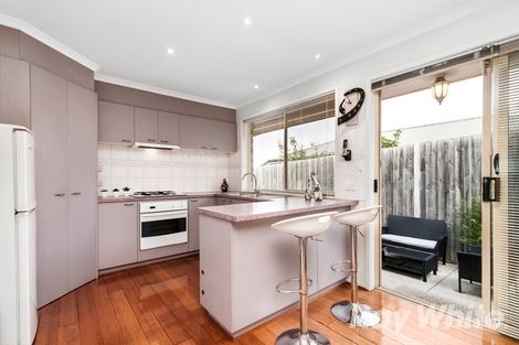Property photo of 2/9 Surrey Road Mount Waverley VIC 3149
