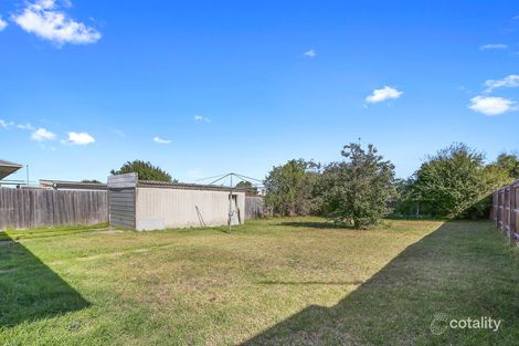 Property photo of 15 Robb Avenue Hamlyn Heights VIC 3215