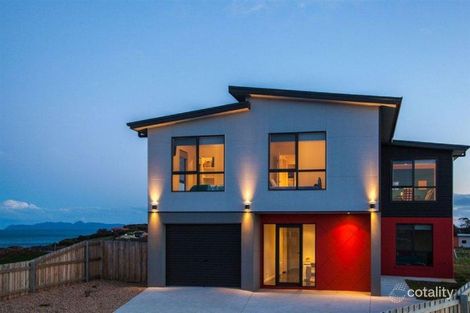 Property photo of 10 Freycinet Court Swansea TAS 7190