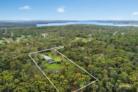 Property photo of 29 Larapinta Drive Wyee Point NSW 2259