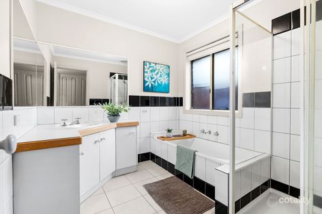 Property photo of 3 Chester Street Glen Waverley VIC 3150