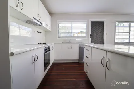 Property photo of 4 Douglas Avenue Sun Valley QLD 4680