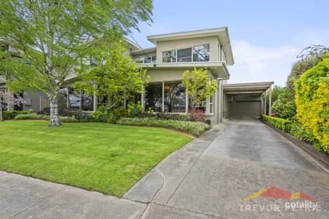 121 Wendouree Pde, Lake Wendouree, VIC 3350