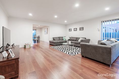 Property photo of 8 Woodvale Court Mill Park VIC 3082