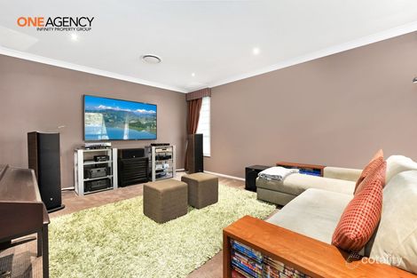 Property photo of 4 Jarvisfield Place Macquarie Links NSW 2565