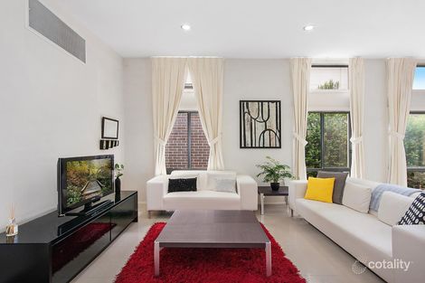 Property photo of 28 Helen Leonard Crescent Forde ACT 2914