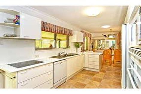 10 Hilary St, Wishart, QLD 4122