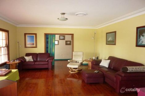 Property photo of 4 Lavinia Close Tenambit NSW 2323