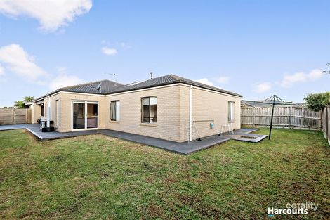 Property photo of 17 Honeybark Crescent Lyndhurst VIC 3975