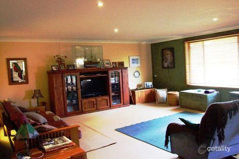 Property photo of 17 Casuarina Close Burrill Lake NSW 2539