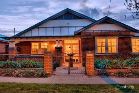 72 Thorne St, Wagga Wagga, NSW 2650