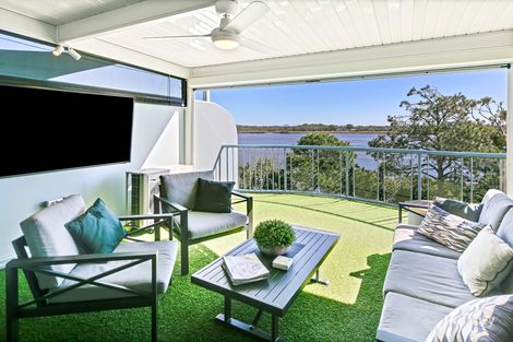 Property photo of 19/2-4 Picnic Point Esplanade Maroochydore QLD 4558