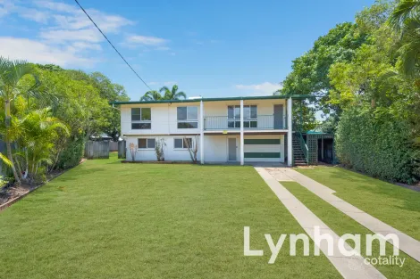 Property photo of 15 Karina Crescent Rasmussen QLD 4815