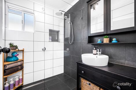 Property photo of 341 Whites Road Lota QLD 4179