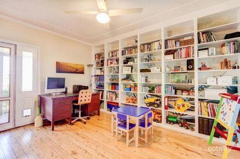 Property photo of 5 Andrew Street Warners Bay NSW 2282