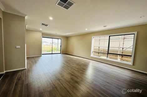 Property photo of 18 Falconer Drive Mickleham VIC 3064