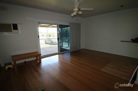 Property photo of 21 Parer Avenue Moe VIC 3825