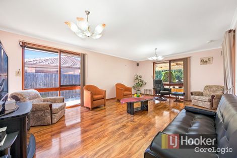 Property photo of 40 Huon Park Road Cranbourne North VIC 3977