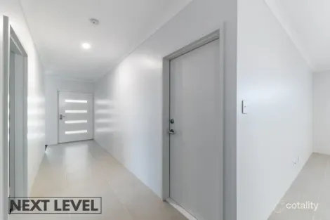 Property photo of 45 Scenograph Drive Sinagra WA 6065