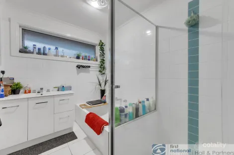 Property photo of 8 Dunrossil Close Mulgrave VIC 3170