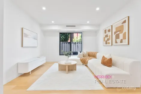 Property photo of 46 Roland Avenue Strathmore VIC 3041