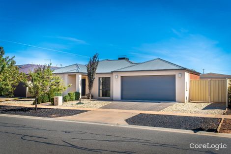 Property photo of 28 Oasis Boulevard Mildura VIC 3500