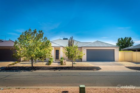 Property photo of 28 Oasis Boulevard Mildura VIC 3500