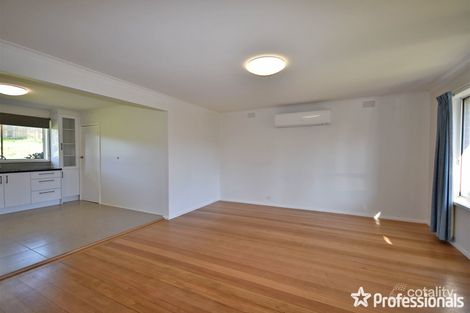 Property photo of 6 Greenslopes Drive Mooroolbark VIC 3138
