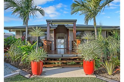 15 Coral Ridge Dr, Eimeo, QLD 4740