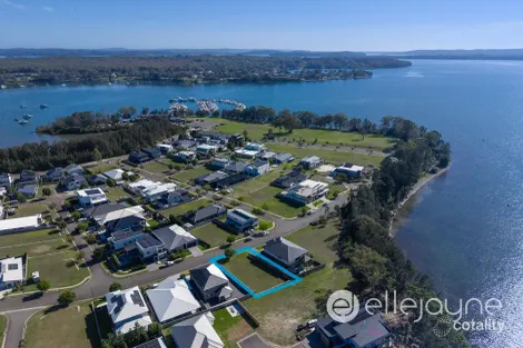 Property photo of 165 Trinity Point Drive Morisset Park NSW 2264