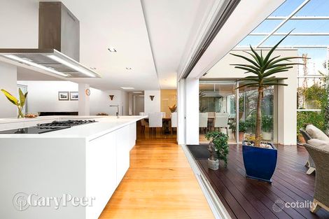 Property photo of 8 Cadby Court Caulfield VIC 3162