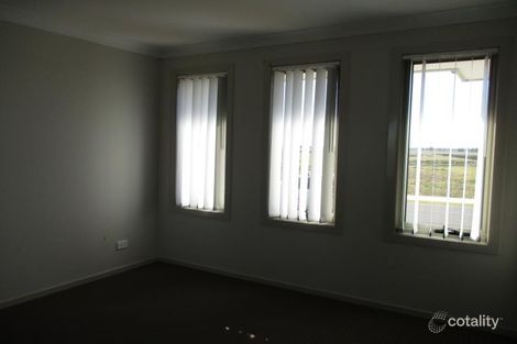 Property photo of 31 Harrop Parade Thornton NSW 2322