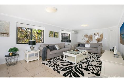 Property photo of 69 Gordon Crescent Wakerley QLD 4154