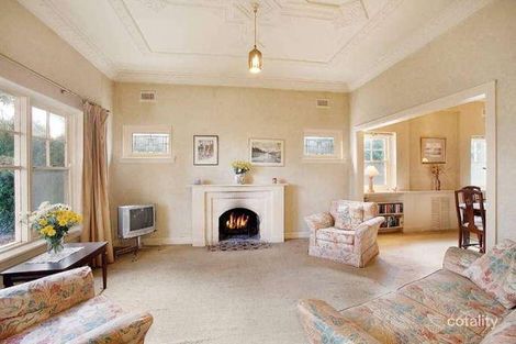 Property photo of 32 Lockhart Street Camberwell VIC 3124