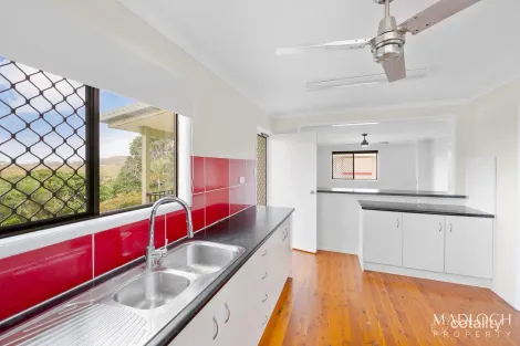 Property photo of 34 Cockatoo Drive New Auckland QLD 4680
