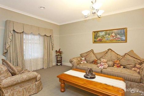 Property photo of 70 Windermere Boulevard Pakenham VIC 3810