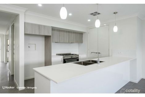 Property photo of 32 Podium Way Oran Park NSW 2570